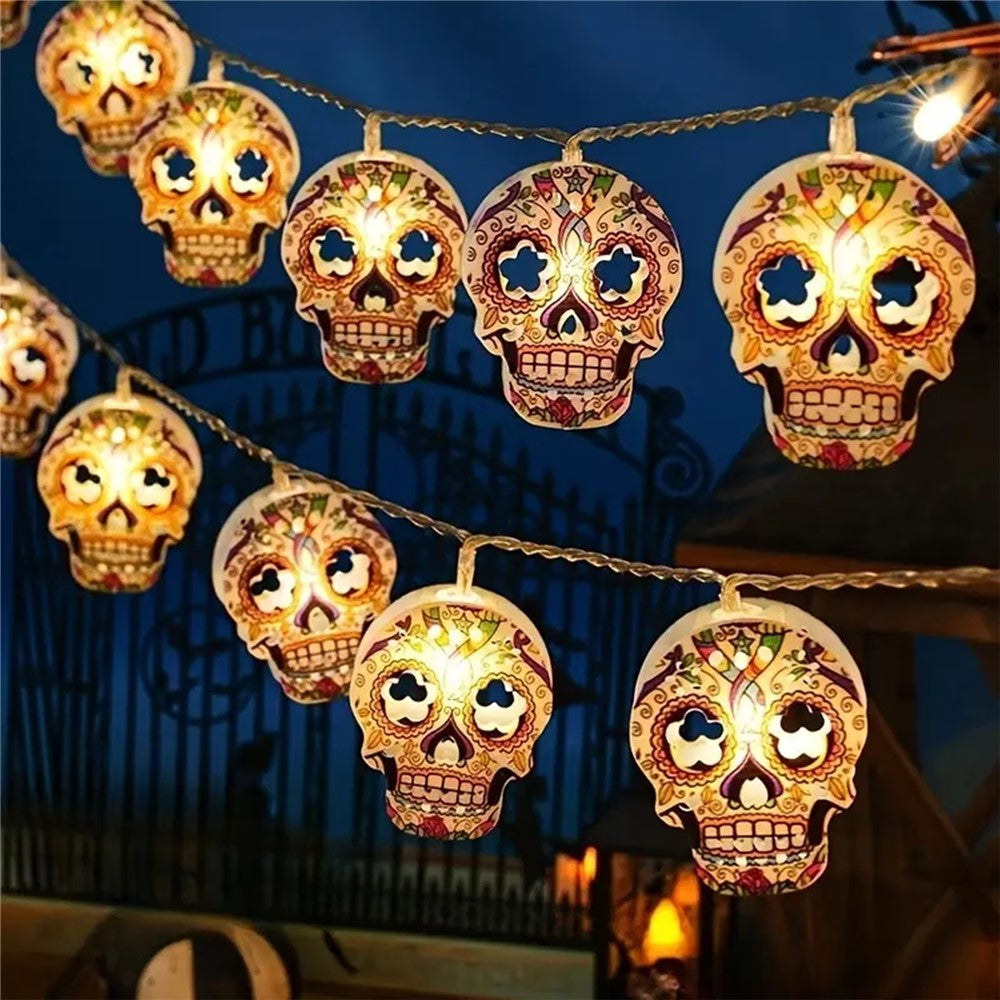 1.5m 10-LED Halloween String Light Painted Skull Warm White Party Decoration, 2A Continuous On