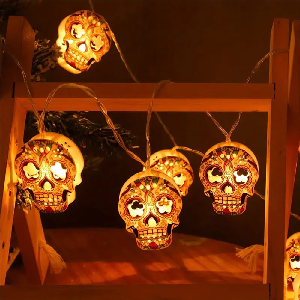 1.5m 10-LED Halloween String Light Painted Skull Warm White Party Decoration, 2A Continuous On