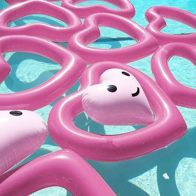 Love Heart Shaped Inflatable Floating Swimming Safety Pool Ring, Inflated Size: 120cm x 100cm, Love Heart Pink, Love Heart Red