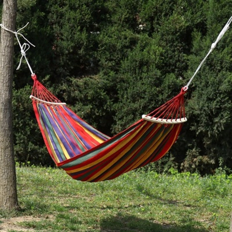 Outdoor Rollover-resistant Single Person Canvas Hammock Portable Beach Swing Bed with Wooden Sticks, Size: 185 x 80cm, Size: 185 x 80cm(Red), Size: 185 x 80cm