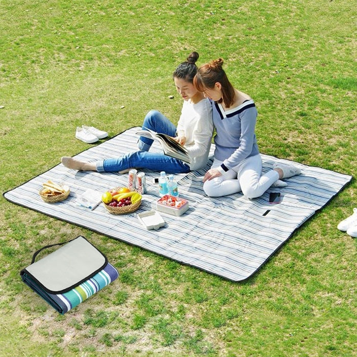600D Waterproof Oxford Foldable Cloth Outdoor Beach Camping Mat Picnic Blanket, Size: 150*200cm, Random Color Delivery, Size: 150*200cm