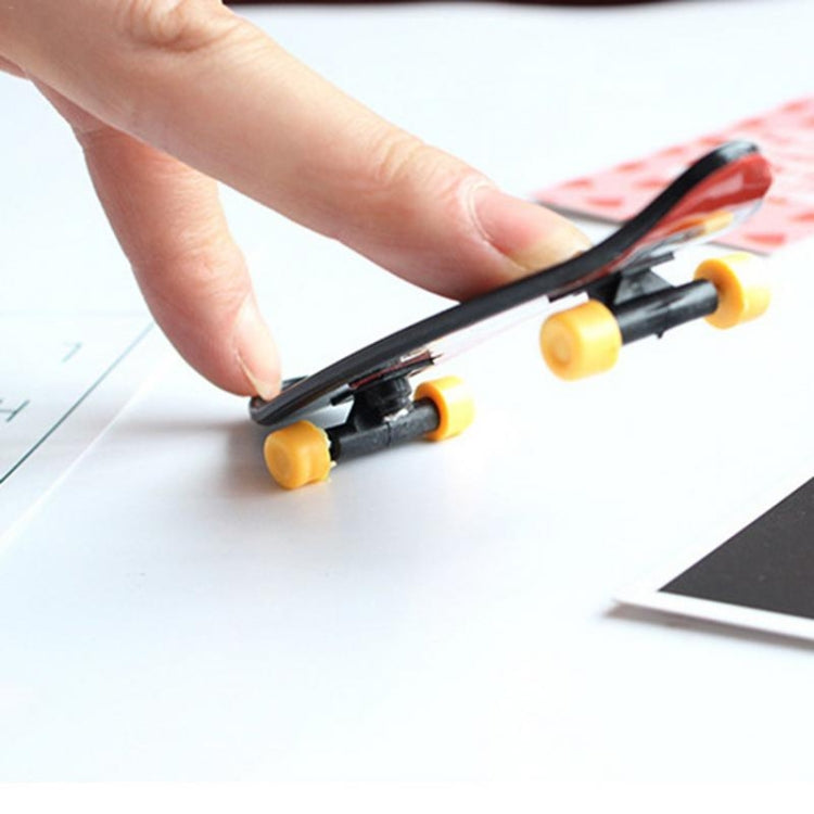 10 PCS Mini Finger Skateboard Creative Fingertip Sports Toys, Random Style Delivery, 10 PCS Mini Finger Skateboard