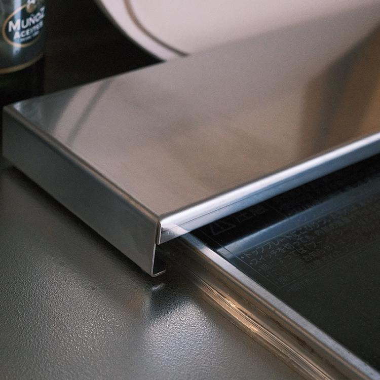 Stainless Steel Exhaust Vent Cover Gas Stove Cover Seasoning Rack Oil Splash Guard, 64x10x2.5cm, Retractable 43.5-80cm