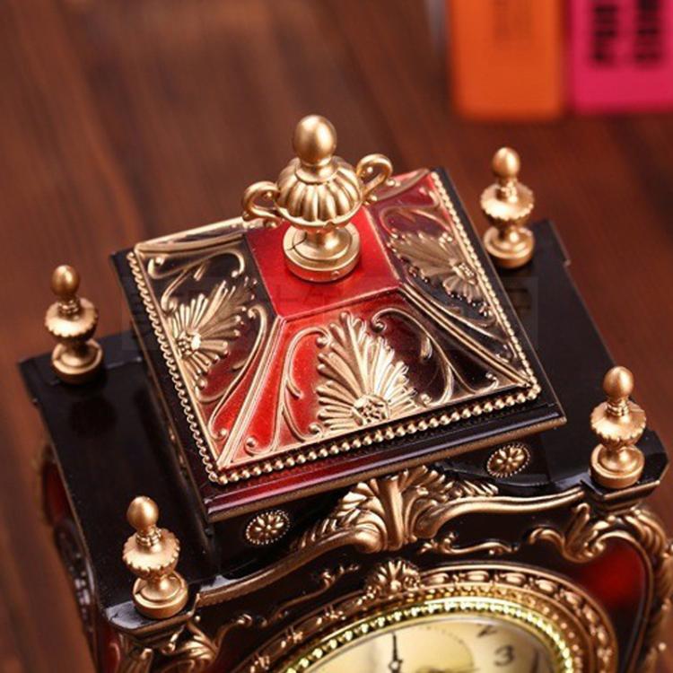 Vintage Clock Classical Royalty Sitting Room TV Cabinet Desk Imperial Furnishing Creative Sit Pendulum Clock